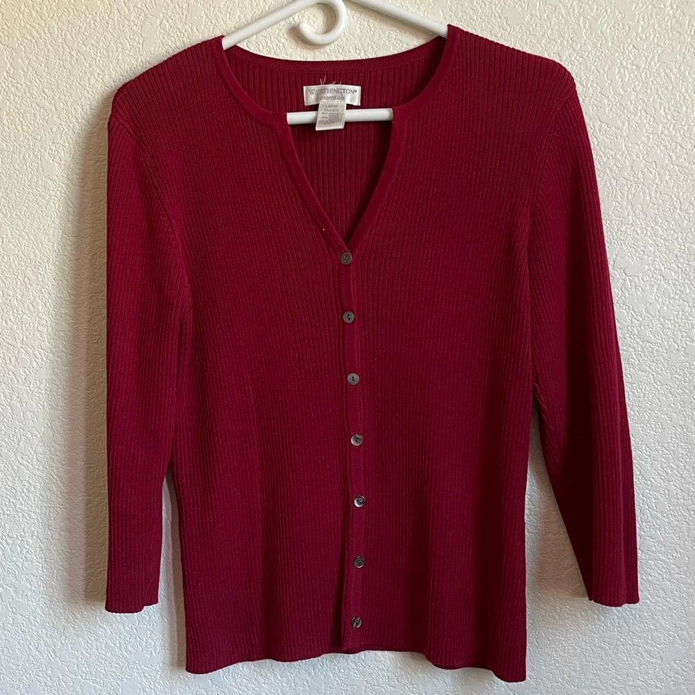 Worthington Essentials large red top